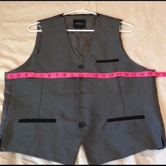 Urban Collection men’s gray suit vest size Medium - Picture 3 of 4